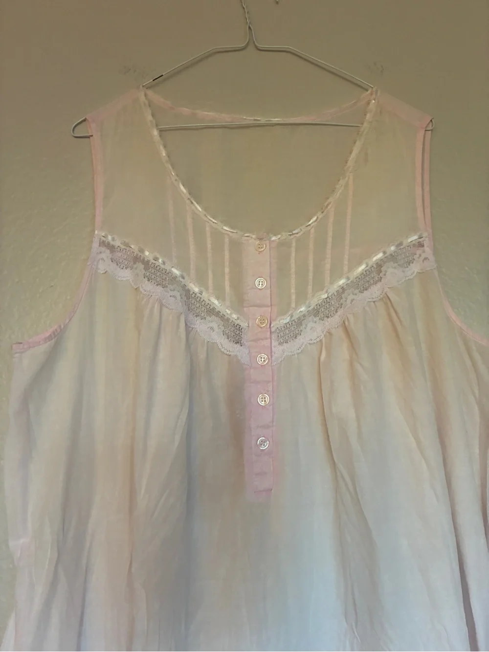 Vintage 100% Cotton Lightweight Light Pink/White Sleeveless Lace-Trim Nightgown - Picture 3 of 10